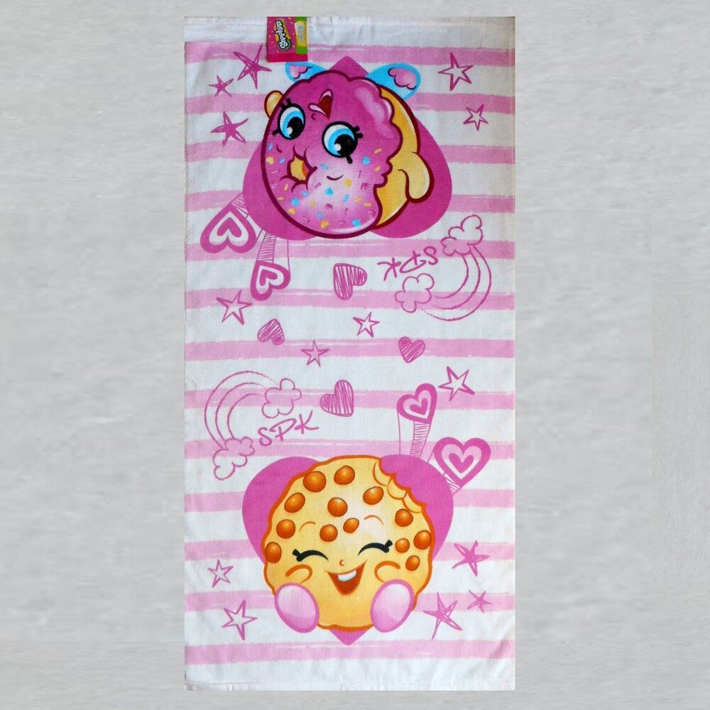 Shopkins I Love Shopkins Bath Towel measures 25 x 50 inches